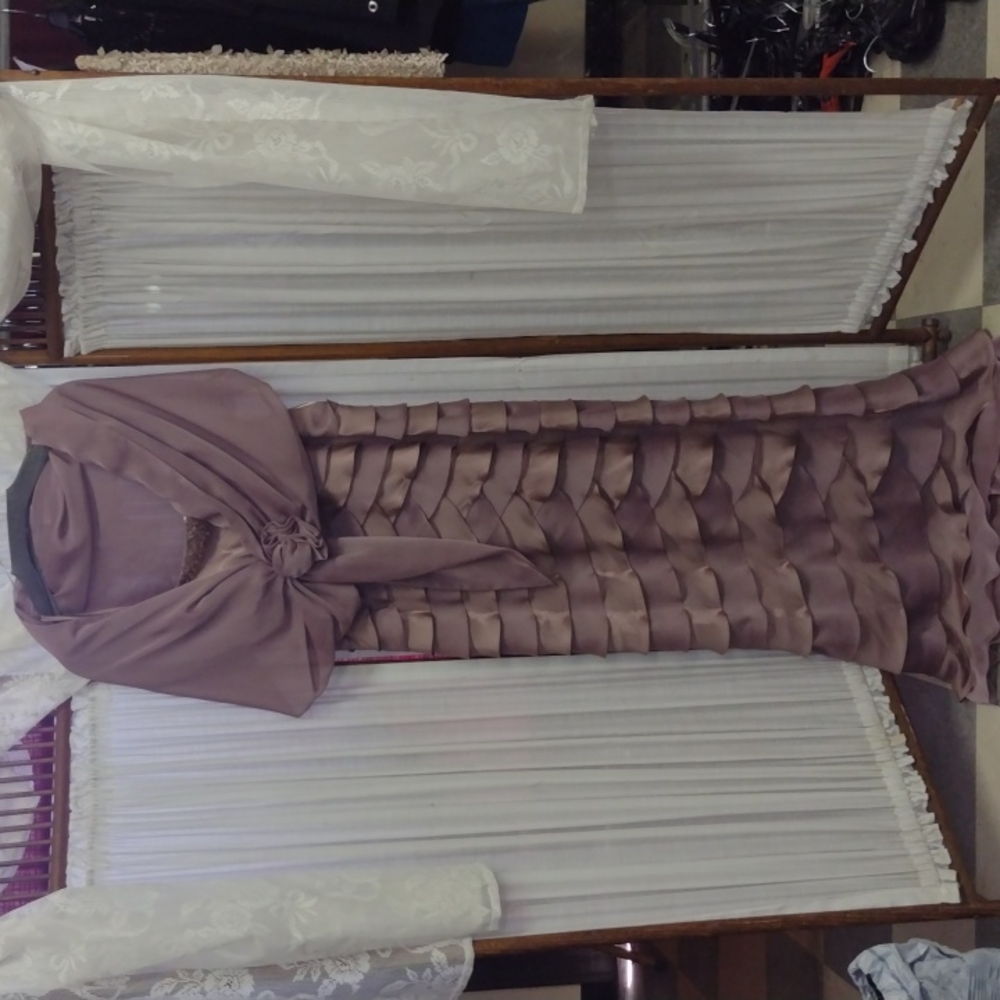 Alex Evenings formal. Size 16. With sheer wrap. Rosy mauve.